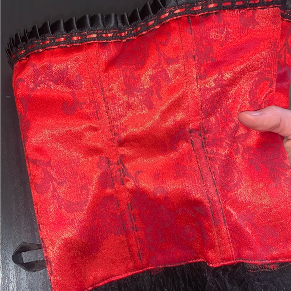 Sexy Red Satin and Black Lace and Embellishment Corset - Picture 5 of 12